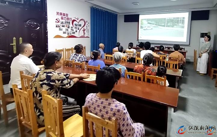 先锋镇争光村夜间活动：既长知识又解乏，村民点赞！..